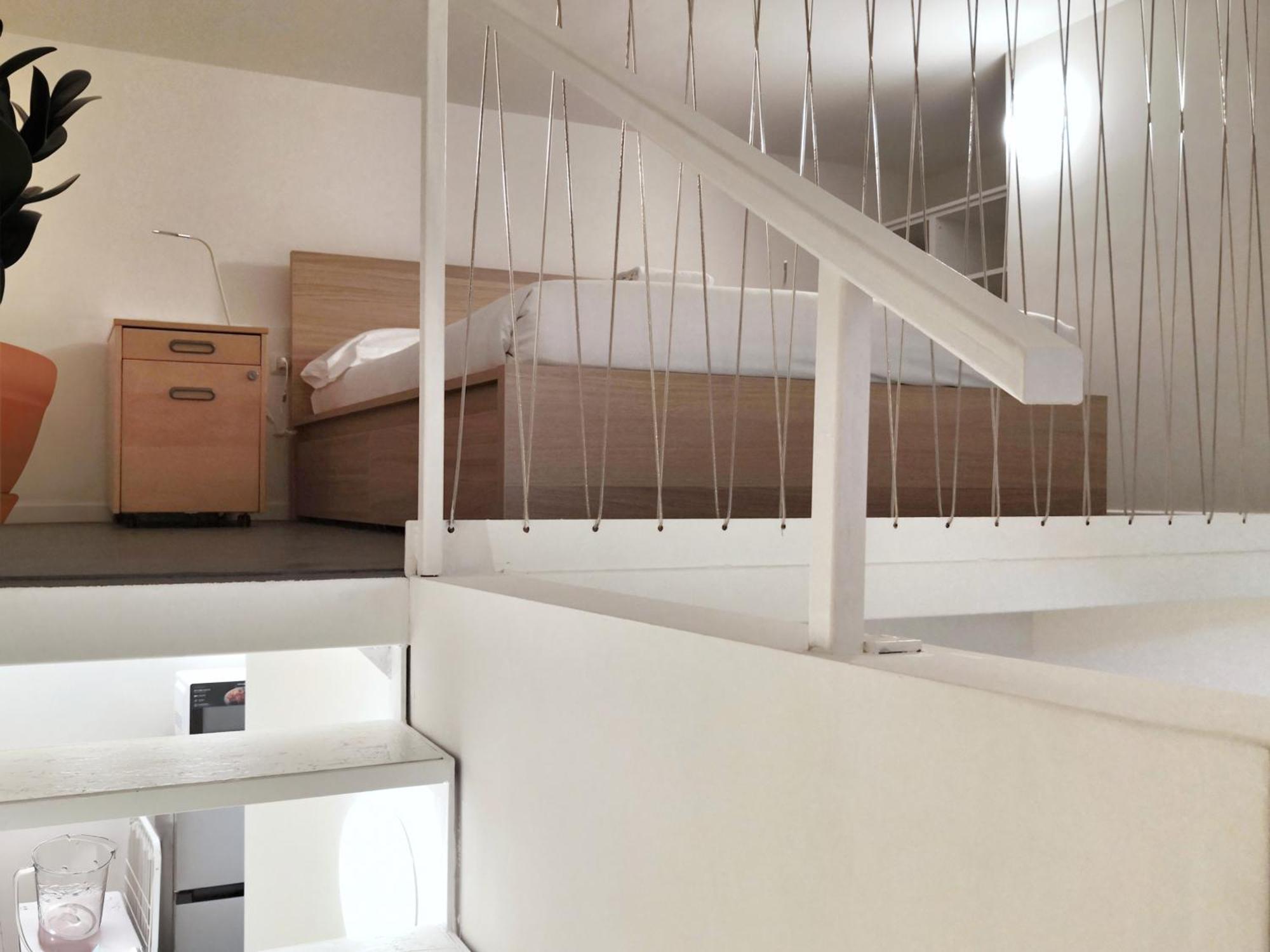 Ihost - Arganini 22 * Milán